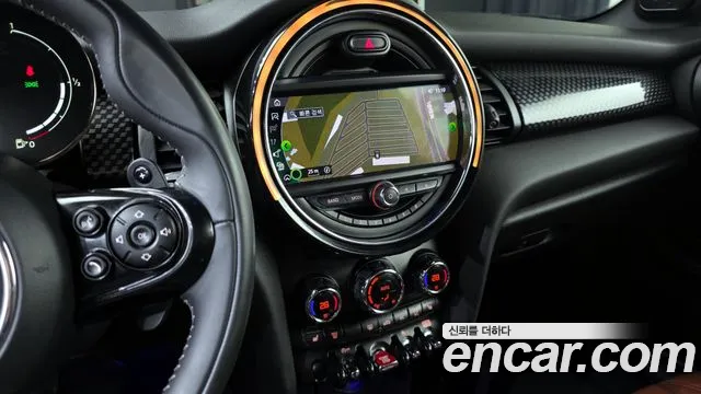 Mini Cooper Convertible 2021 thumb 10