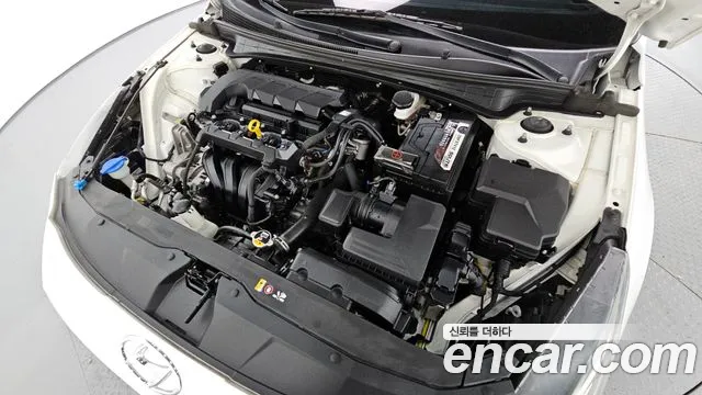 Hyundai Elantra 2021 thumb 6