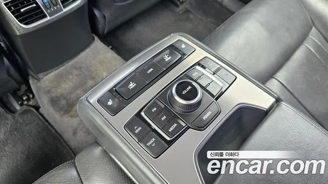 Hyundai Genesis 2014 thumb 12