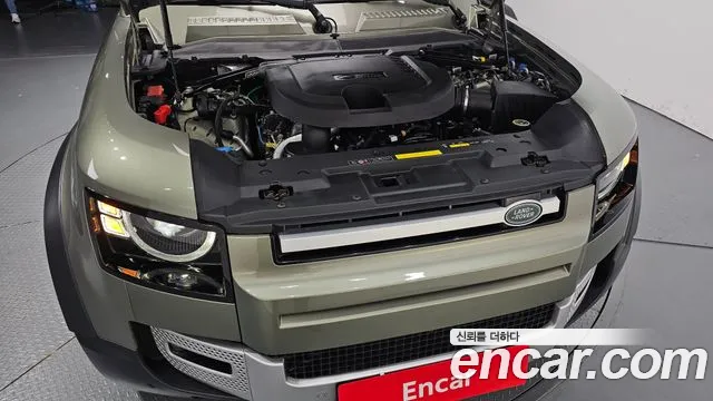 Land Rover Defender 2021 thumb 3