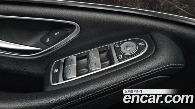 Mercedes-Benz S-Class 2017 thumb 10