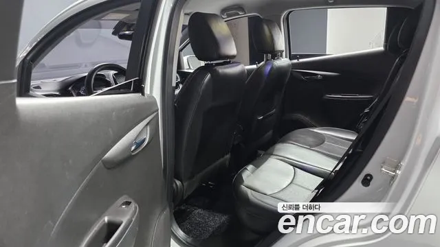Chevrolet Spark 2017 thumb 8