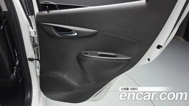 Chevrolet Spark 2017 thumb 10