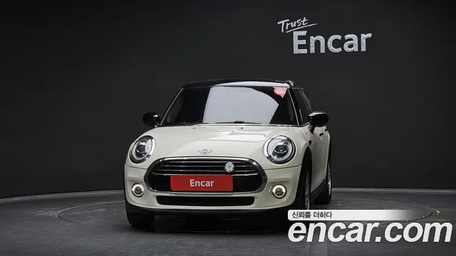 Mini Cooper 2019 thumb 9