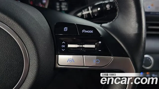 Hyundai Elantra 2022 thumb 2