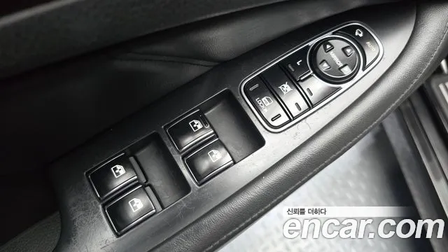 Hyundai Equus 2013 thumb 12