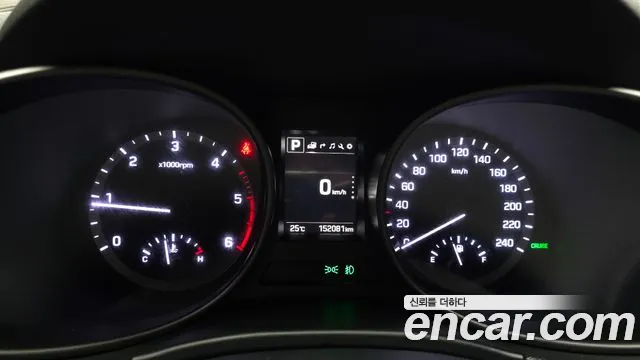 Hyundai Santafe 2016 thumb 9