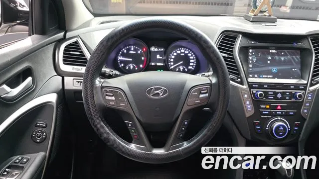 Hyundai Santafe 2016 thumb 12