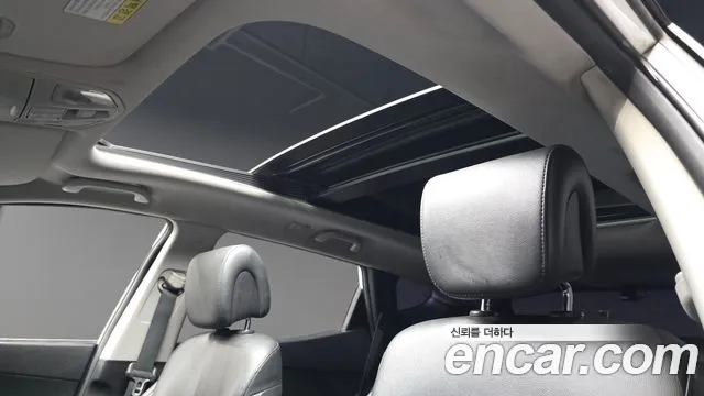 Hyundai Santafe 2016 thumb 10