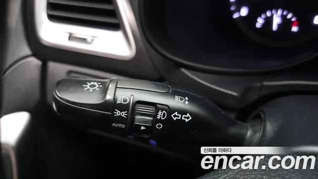 Hyundai Santafe 2016 thumb 8