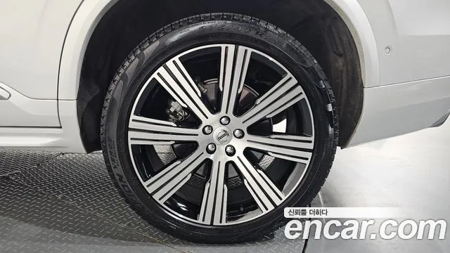 Volvo XC90 2021 thumb 6