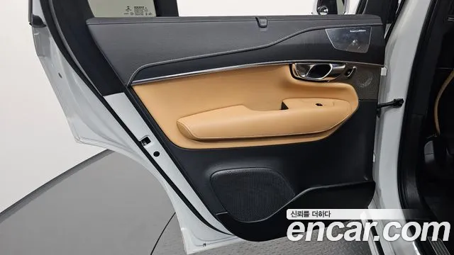 Volvo XC90 2021 thumb 5