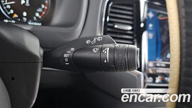Volvo XC90 2021 thumb 3