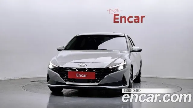 Hyundai Elantra 2022 thumb 9