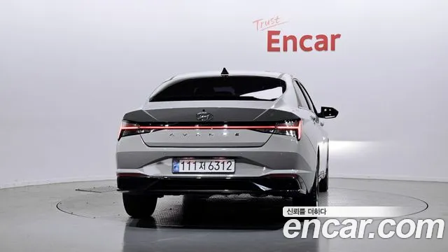 Hyundai Elantra 2022 thumb 5