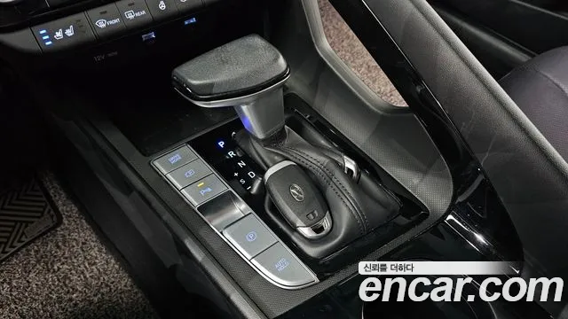 Hyundai Elantra 2022 thumb 11