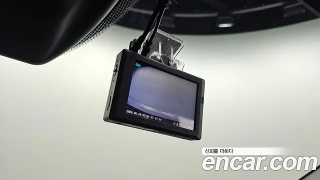 Hyundai Elantra 2022 thumb 8