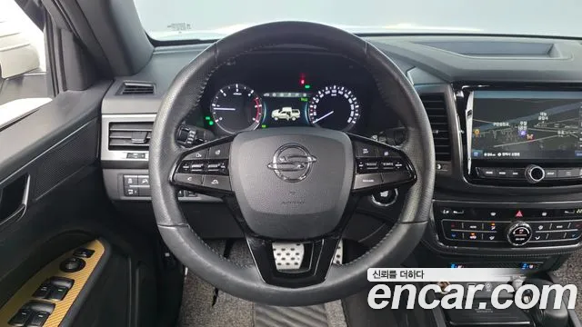 KGM Rexton 2021 thumb 4