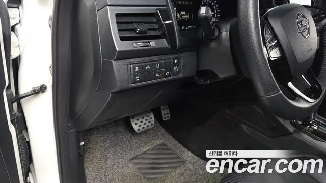 KGM Rexton 2021 thumb 12