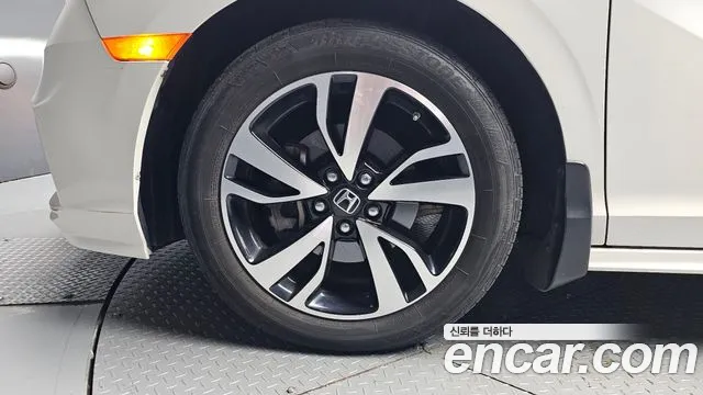 Honda Odyssey 2018 thumb 3