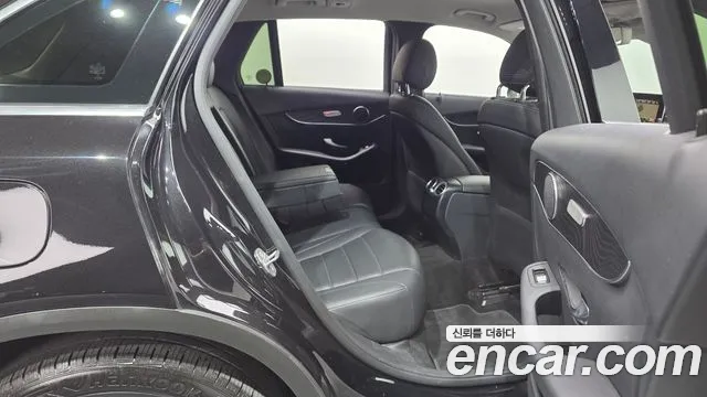 Mercedes-Benz GLC 2019 thumb 10