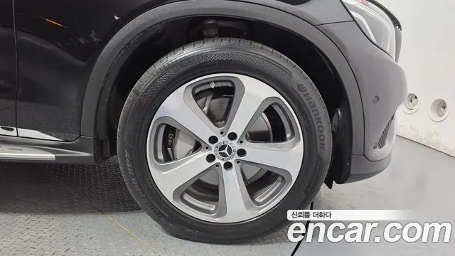 Mercedes-Benz GLC 2019 thumb 12