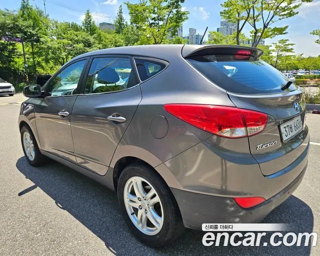 Hyundai ix 2009 thumb 2
