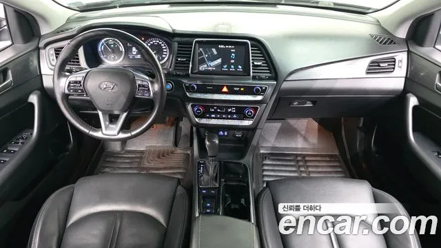 Hyundai Hybrid 2017 thumb 11