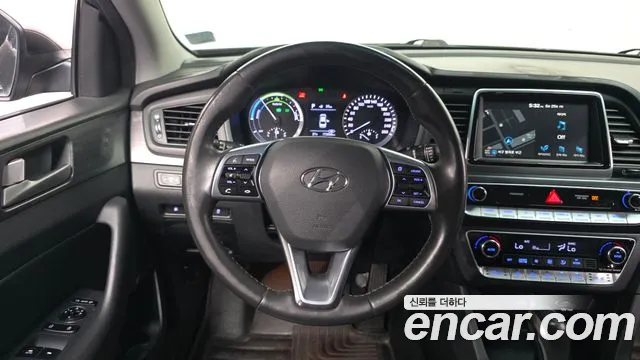 Hyundai Hybrid 2017 thumb 12