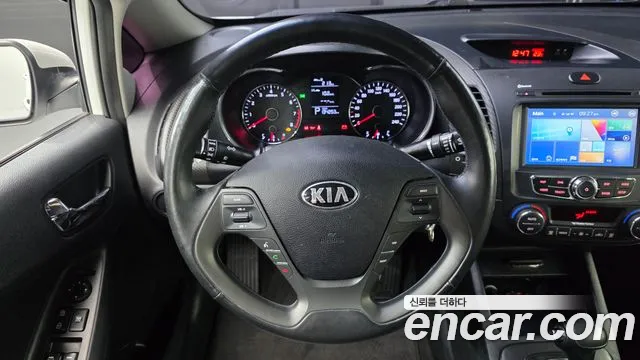 Kia K3 2013 thumb 12