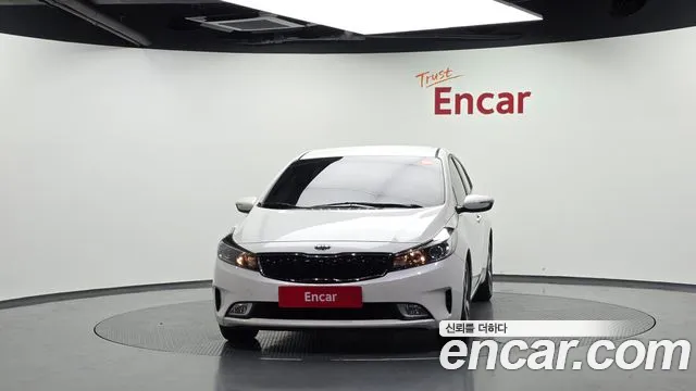 Kia K3 2017 thumb 10