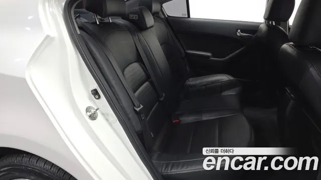 Kia K3 2017 thumb 4