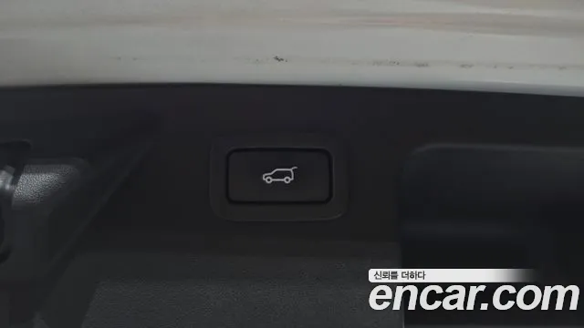 Land Rover Discovery Sport 2017 thumb 3
