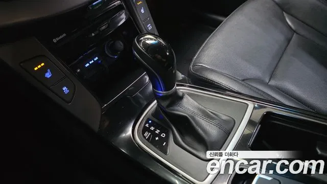 Hyundai i40 2013 thumb 2