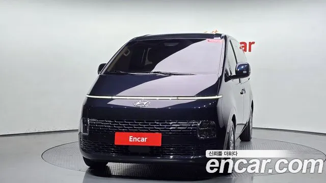 Hyundai Staria 2024 thumb 2