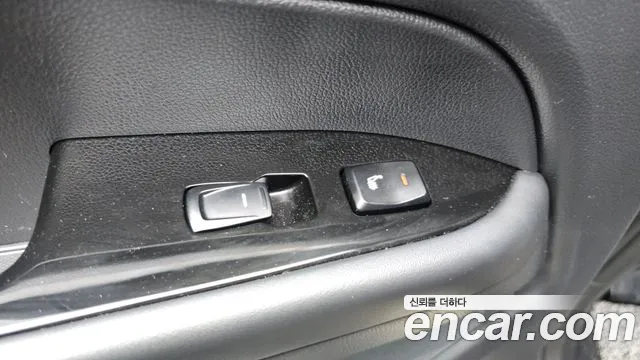 KGM Rexton 2023 thumb 6