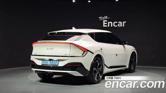 Kia EV6 2022 thumb 5