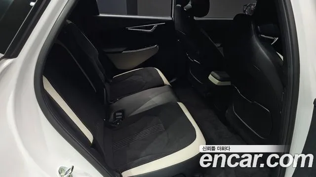 Kia EV6 2022 thumb 6