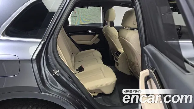 Audi Q5 2022 thumb 10