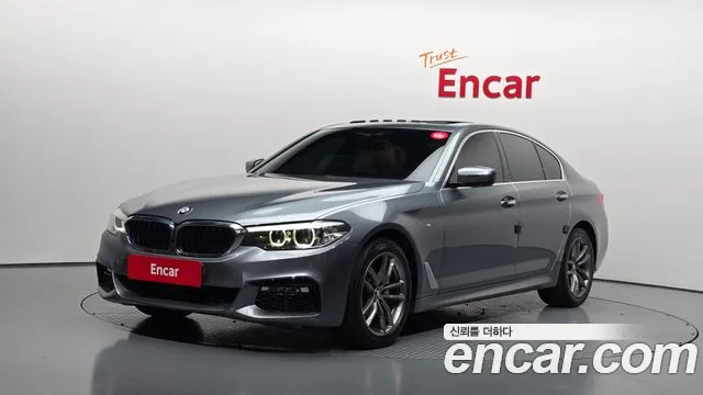 BMW 5 серии 2017 thumb 11