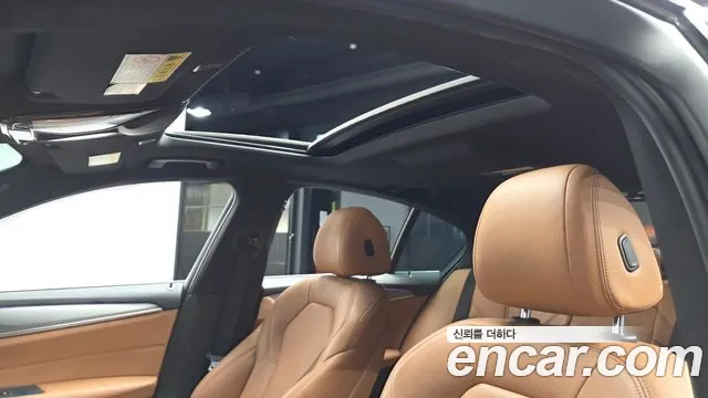 BMW 5 серии 2017 thumb 6