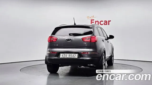 Kia Sportage 2010 thumb 8