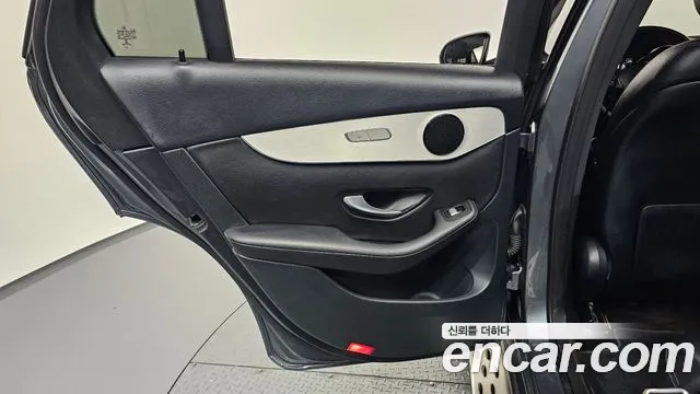 Mercedes-Benz GLC 2019 thumb 9