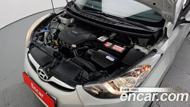 Hyundai Avante 2013 thumb 8