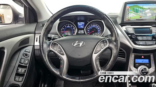 Hyundai Avante 2013 thumb 6