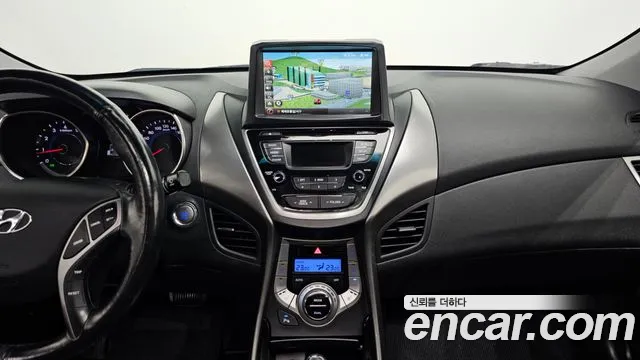 Hyundai Avante 2013 thumb 2