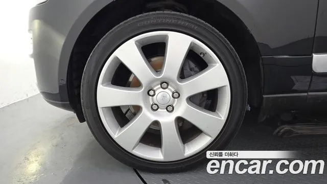 Land Rover Range Rover 2017 thumb 12