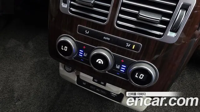 Land Rover Range Rover 2017 thumb 9