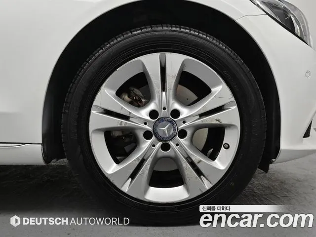Mercedes-Benz C-Class 2015 thumb 5