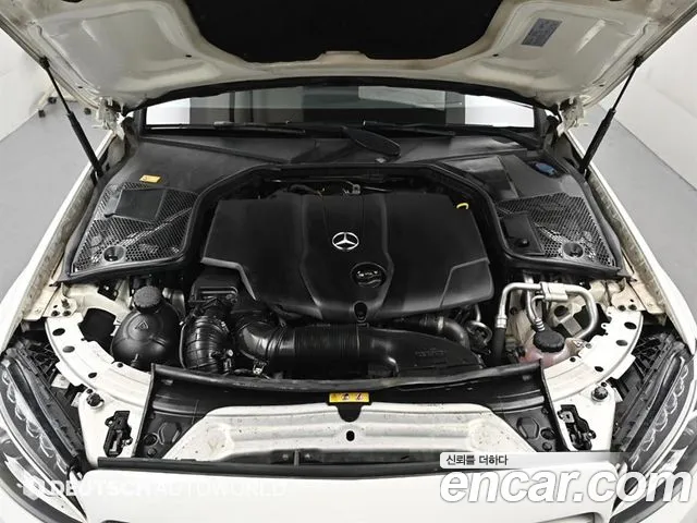 Mercedes-Benz C-Class 2015 thumb 11